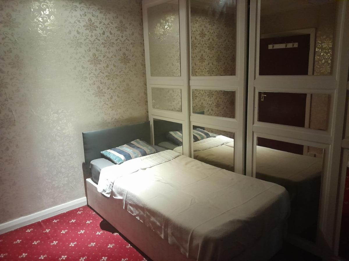 Lovely 1-Bed Studio In London Διαμέρισμα Εξωτερικό φωτογραφία
