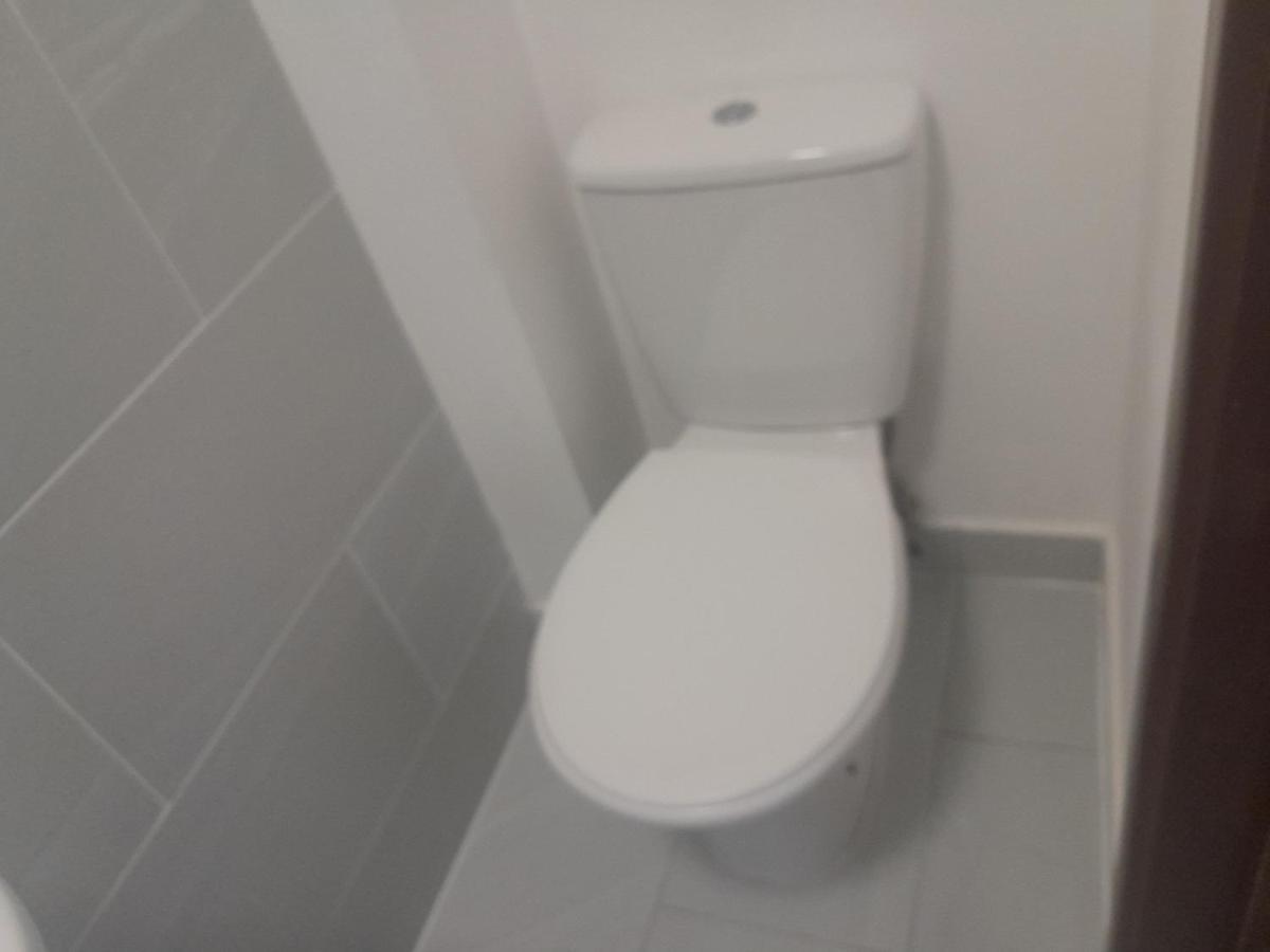 Lovely 1-Bed Studio In London Διαμέρισμα Εξωτερικό φωτογραφία